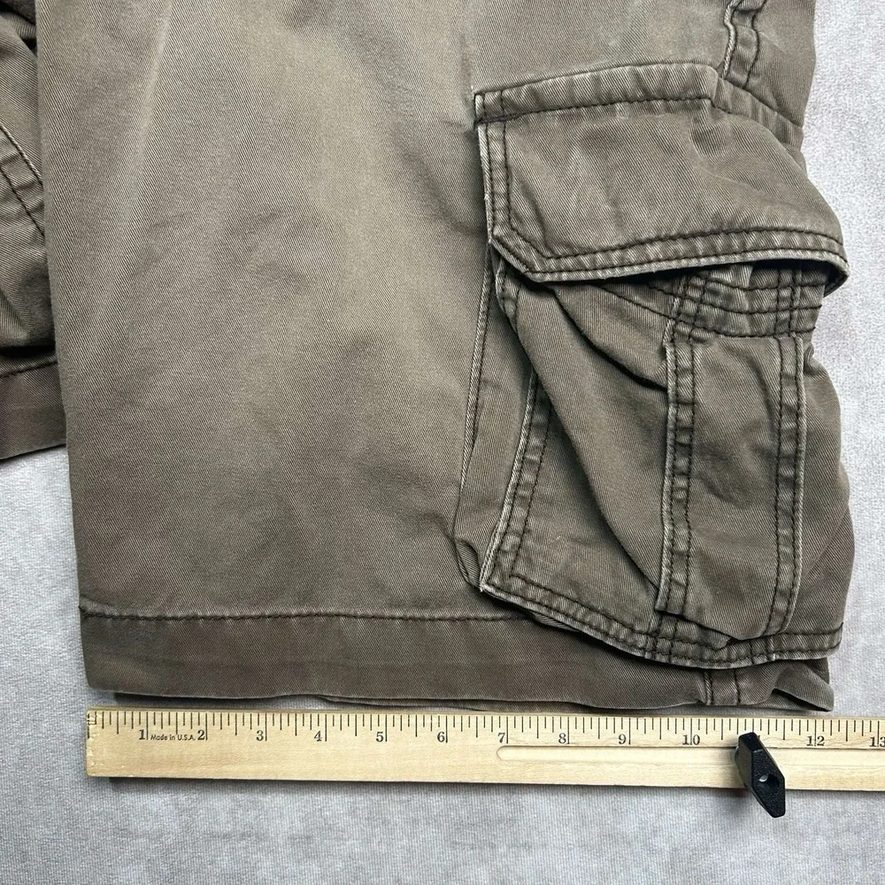 VTG Aeropostale Cargo Shorts Men's Size 36 Khaki Heavy Cotton Baggy Y2K